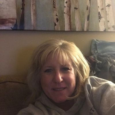 Profile Picture of Christine Pecoraro (@christinepecor4) on Twitter