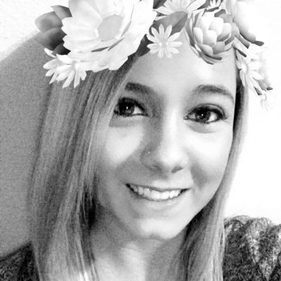 Profile Picture of Lainey Chagnon (@chagnon_l) on Twitter