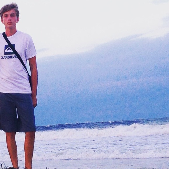 Profile Picture of Bobby Butcher (@bobbybutcher) on Poshmark