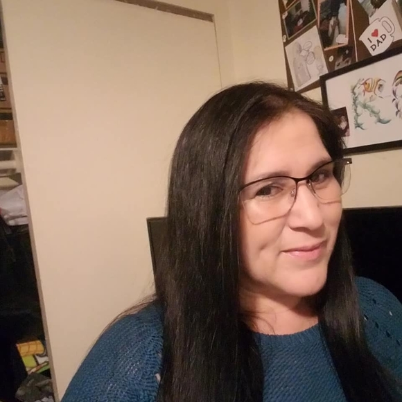 Profile Picture of Marisela Jimenez (@maryjimenez22) on Poshmark