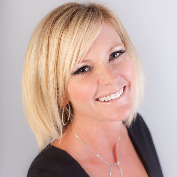 Sherilyn Winters - Poshmark Profile Picture of Sherilyn Winters (@sherilynwinters) on Poshmark