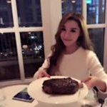 董雪 - Instagram Profile Picture of 董雪 (@stunnerbaobao) on Instagram