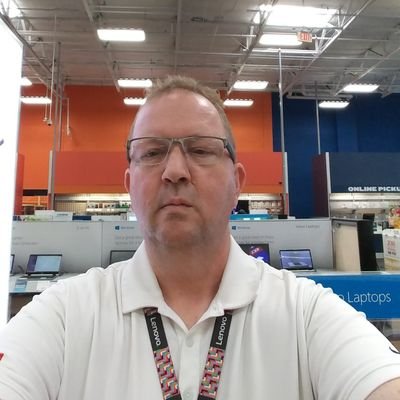 Profile Picture of David Berkowitz (@lenovolvzone) on Twitter