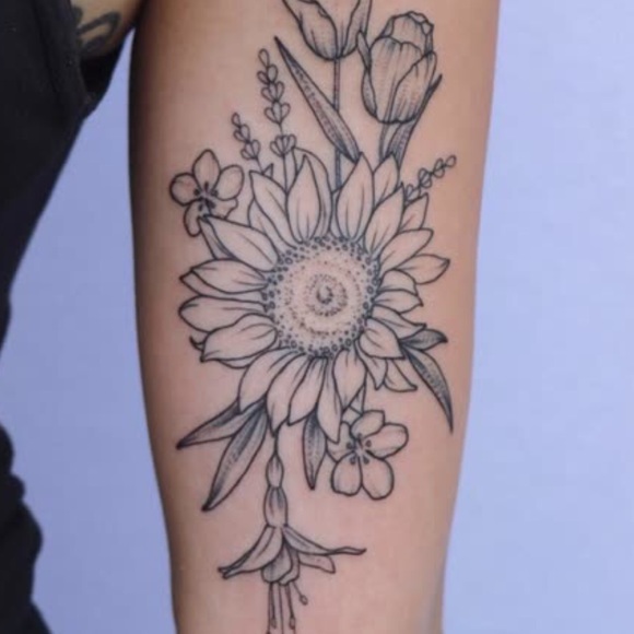 Sophia Avery - Poshmark Profile Picture of Sophia Avery (@sophia_avery) on Poshmark