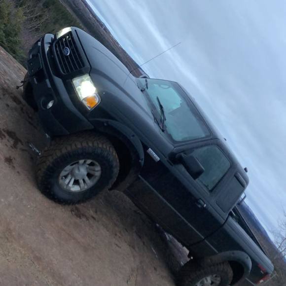 Profile Picture of Mark Albert (@markalbert837) on Poshmark