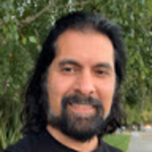 Profile Picture of Kevin Habib (@sirkevinhabib) on Poshmark