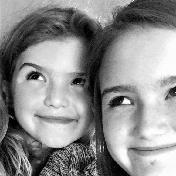 Profile Picture of Jaci Opfer (@jacio8) on Poshmark