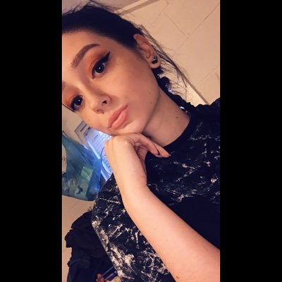Profile Picture of Amy Huth (@Amyhuth3) on Twitter