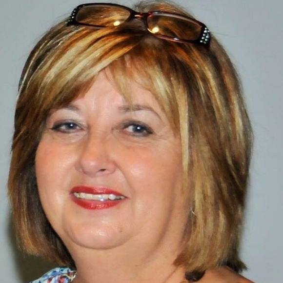 Profile Picture of Sharon Stansberry (@sharonann224) on Poshmark