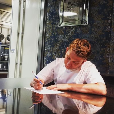 Profile Picture of Simon Dyer (@ChefSimonDyer) on Twitter