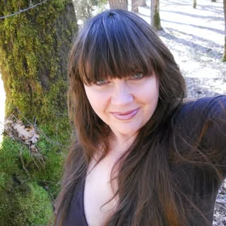 Profile Picture of Cynthia Schell (@cynthia.schell) on Instagram
