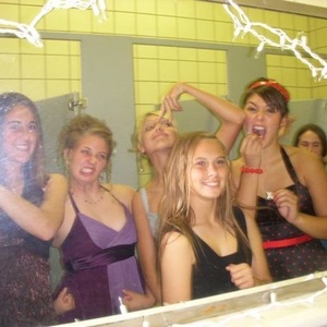 Profile Picture of Charlotte Weller (@dorys_significantother) on Myspace