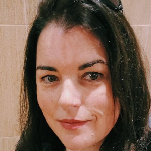 Profile Picture of Suanne Sproul (@suannesproul) on Poshmark