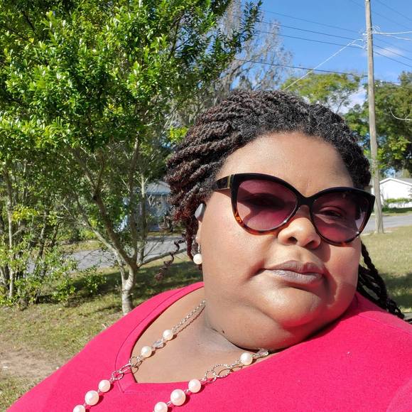 Profile Picture of Jessica Plummer (@imri2006) on Poshmark