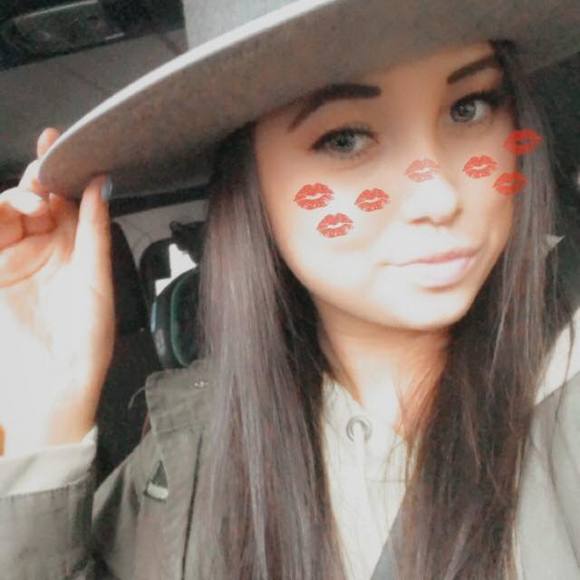 Profile Picture of Maddy Dalsted (@dalstedm) on Poshmark