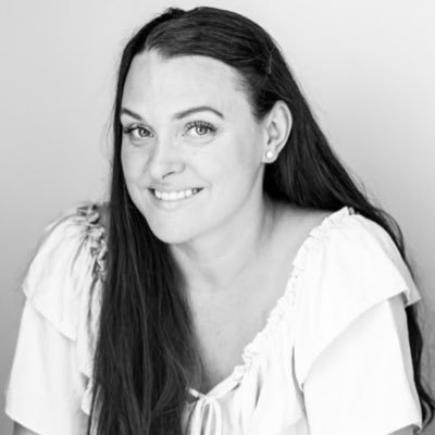 Profile Picture of Jennifer Dolnik (@JenniferAnneD) on Twitter