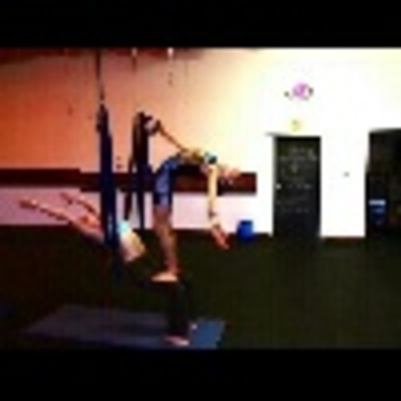 Profile Picture of Robin Valentine (@rcvvmd) on Poshmark