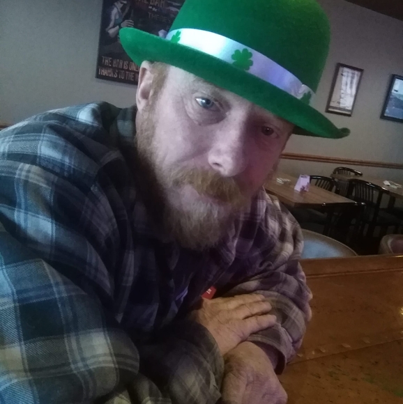 Profile Picture of Craig Hearon (@bodyman69021) on Poshmark