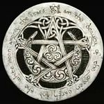 Profile Picture of Leah (@pagans_unite) on Instagram