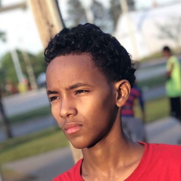 Profile Picture of Minhaj Ahmed (@minhajahmed109) on Poshmark