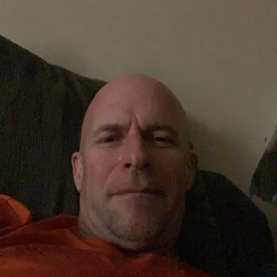 Profile Picture of Richard Keller (@Richard06113042) on Twitter