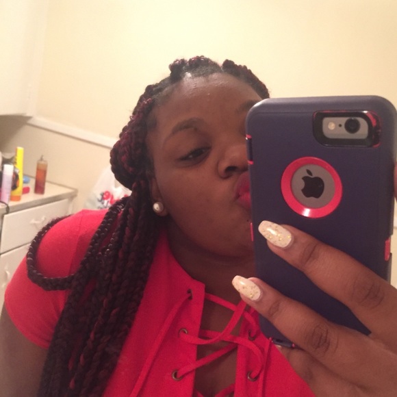 Profile Picture of Lafairo Glenn (@lafairo) on Poshmark