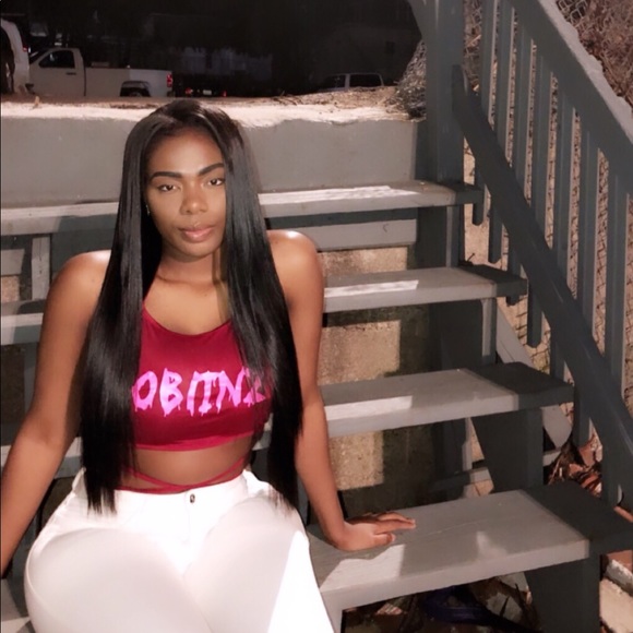 Profile Picture of Carla Moses (@carla_moses) on Poshmark