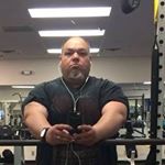 Profile Picture of Robert Velarde (@bowlarde) on Instagram