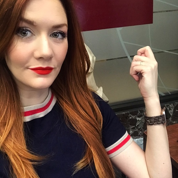 Profile Picture of Lauren Ohlenforst (@oona337) on Poshmark