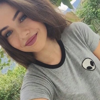 Profile Picture of Melani (@mel_mel_2195) on Twitter