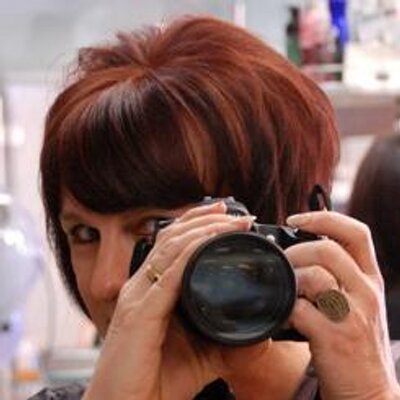 Profile Picture of Jess Graves (@PhotoMediaMaven) on Twitter