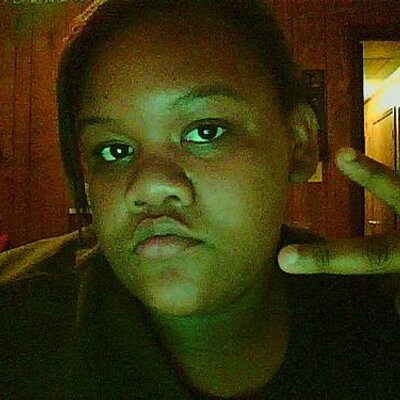 Profile Picture of Tavanjala Williams (@Shardae15) on Twitter