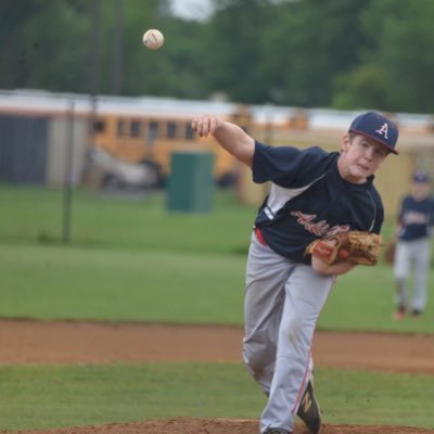 Profile Picture of Sean Upton (@SeanUpton10) on Twitter