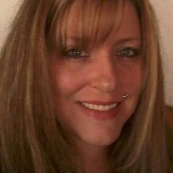 Profile Picture of Tammy Burke (@sweet_leaf_187m) on Poshmark