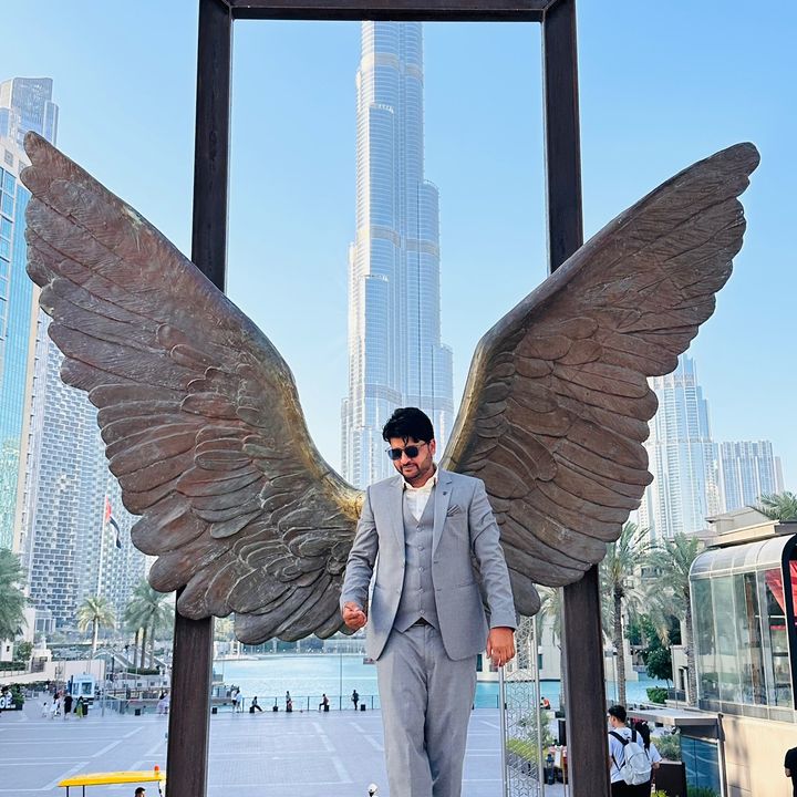 Profile Picture of Asim Hashmi (@asimhashmiofficial) on Tiktok