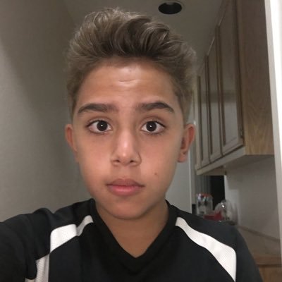 Profile Picture of Chris Berumen (@gchris61) on Twitter