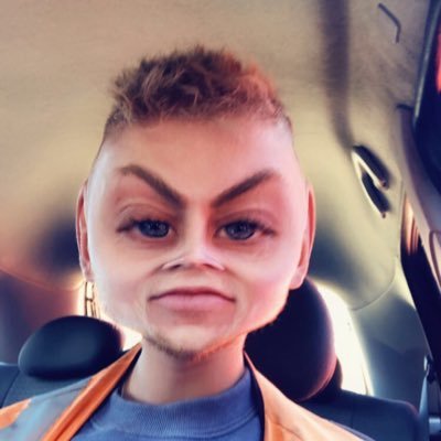 Profile Picture of Thomas Tunstall (@yngdawaydays) on Twitter