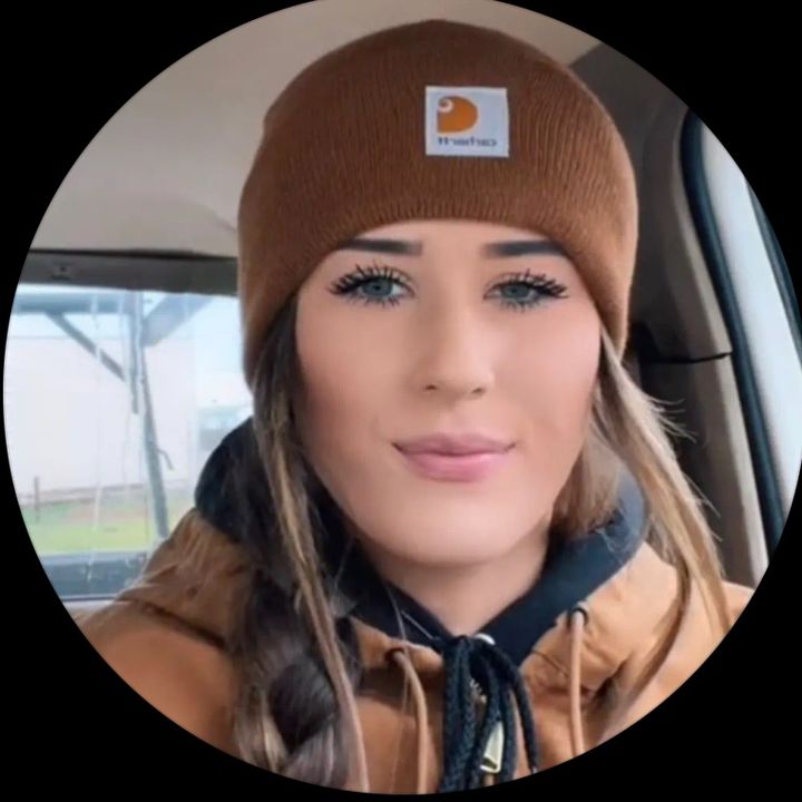 Profile Picture of Amanda🇺🇸 (@amanddwivr) on Tiktok