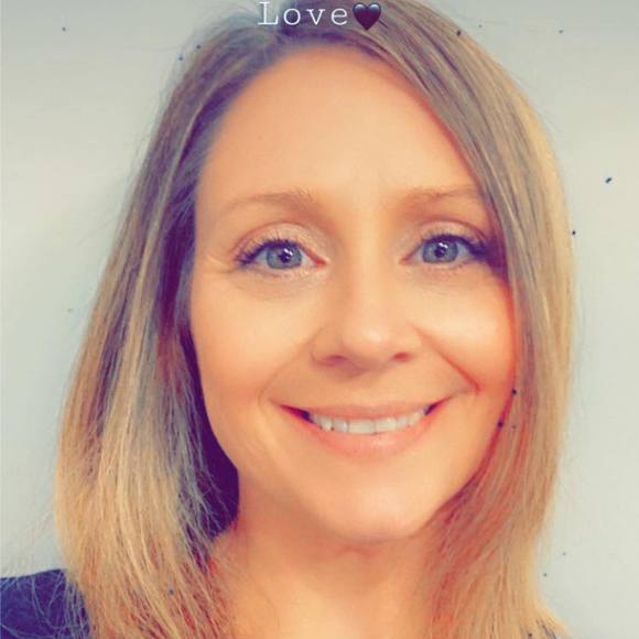 Profile Picture of Shanna Bailey (@shannabailey357) on Poshmark