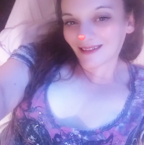 Profile Picture of Jennifer Ledsome (@jacruz1979) on Poshmark