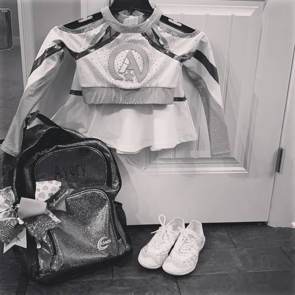 Daniel Penney - Poshmark Profile Picture of Daniel Penney (@skully12980) on Poshmark