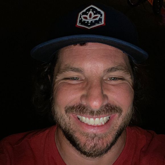 Chris Belluzzi - Poshmark Profile Picture of Chris Belluzzi (@cbelluzzi15) on Poshmark