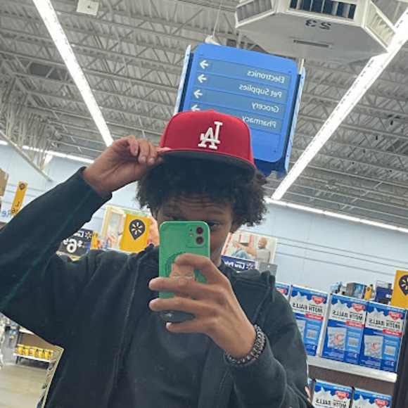 Profile Picture of Kindred Gartrell (@trell_501) on Poshmark