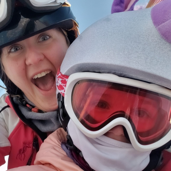 Profile Picture of Denise Tollefson (@denisetollefson) on Poshmark