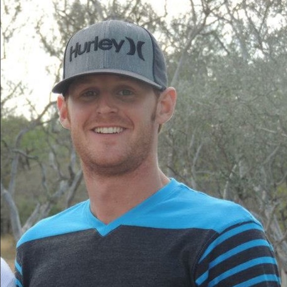 Profile Picture of Clay Coufal (@clay89) on Poshmark