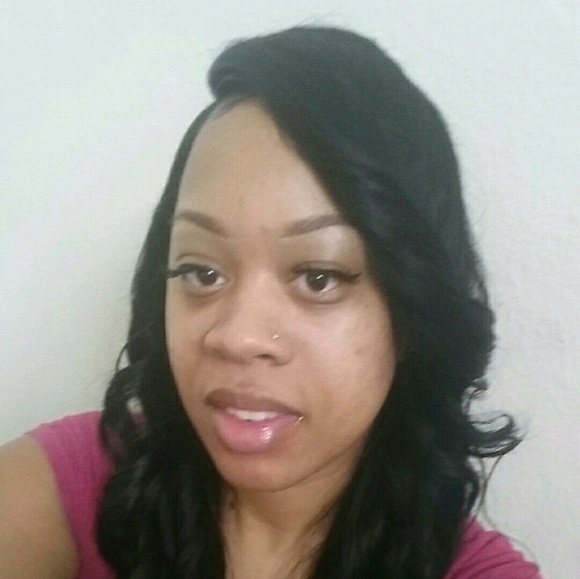 Profile Picture of Tamaris Galloway (@tamaris30) on Poshmark