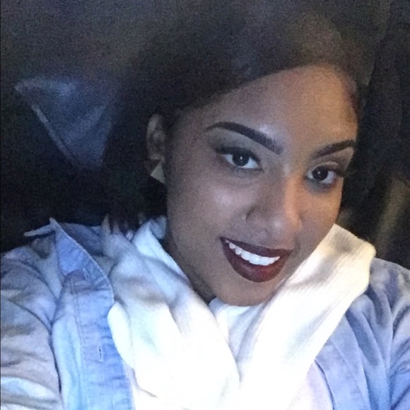 Profile Picture of Jessyka Epps (@jessyka_epps) on Poshmark