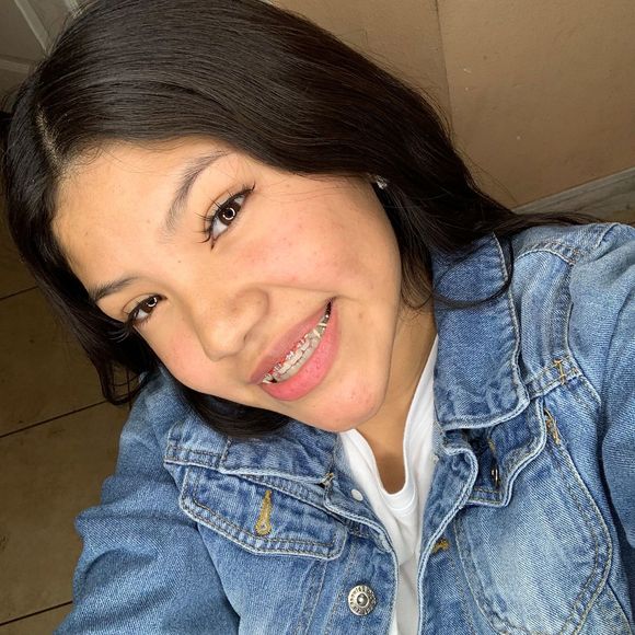 Profile Picture of Lidia Serrano (@lidiaserrano844) on Poshmark