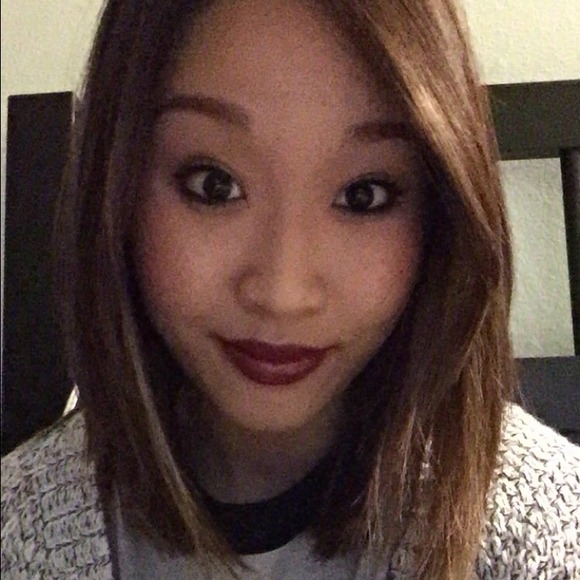Profile Picture of Rita Kim (@ritakim008) on Poshmark