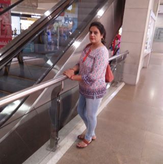 Profile Picture of Vineeta Shukla (@vineeta.shukla.1048) on Facebook